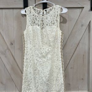 Lilly Pulitzer shift dress. Excellent condition. Only worn once.
